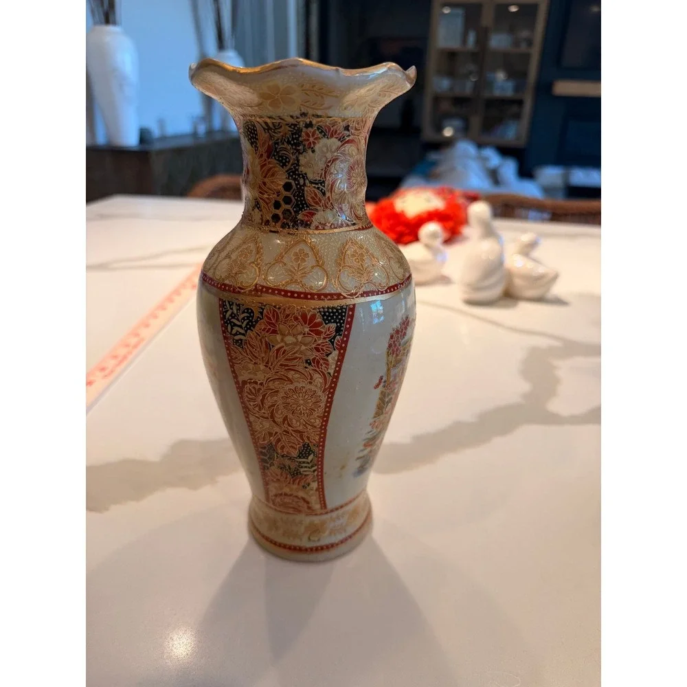 Antique Satsuma Gold Gilt Hand Painted Porcelain Vase 19Th Century Meije Period